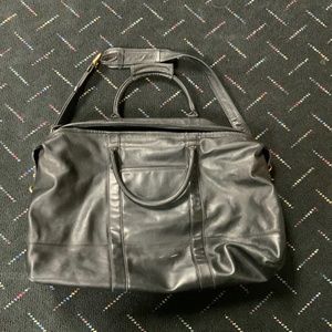 Vintage Coach Med Cabin Bag EUC-black